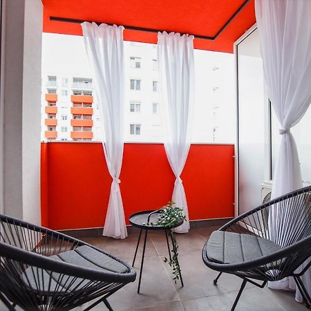 Trendy Apartment Near City Center 拉迪亚 外观 照片
