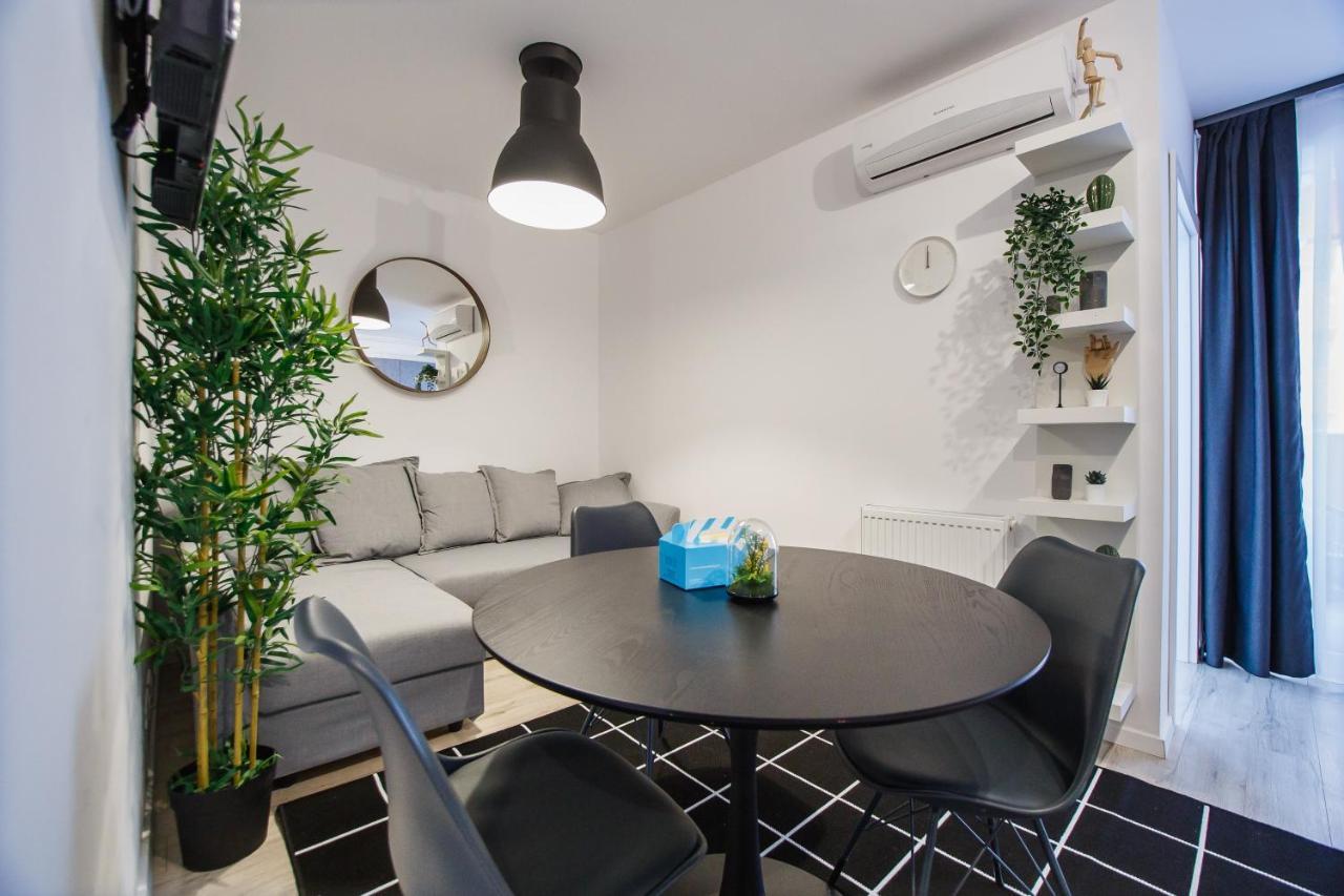 Trendy Apartment Near City Center 拉迪亚 外观 照片